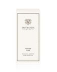 DR. VRANJES GINGER LIME Una fragranza d’ambiente dal carattere brillante, in cui le note fresche e agrumate del lime si accordano con quelle speziate ed energizzanti del ginger. Ginger Lime è un concentrato di freschezza 2000000361901 €52,00
