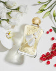 PARFUMS DE MARLY MELIORA EDP 75 ML MELIORA EDP 75 MLMeliora è un delicato cocktail di frutta e fiori che possiede un incantevole romanticismo. La rosa sognante, il tè al gelsomino e l'ylang-ylang sprigionano un floreale pulito che commuove e incanta la me