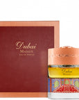 THE SPIRIT OF DUBAI MAJALIS 50 ML Majalis è composto da un intenso aroma di caffè e datteri, tipici della tradizione araba. Il muschio, insieme alla regale rosa di Taif ed al cardamomo, da vita ad una fragranza ricca ed opulenta come tappeti persiani dai