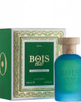 BOIS 1920 CANNABIS SALATA Una fragranza rivoluzionaria. Il ricordo del mare e del dolce tocco salato della salsedine si intreccia armoniosamente con le pungenti note della Cannabis per un risultato olfattivo sorprendente, emozionante. Grazie alle sue note
